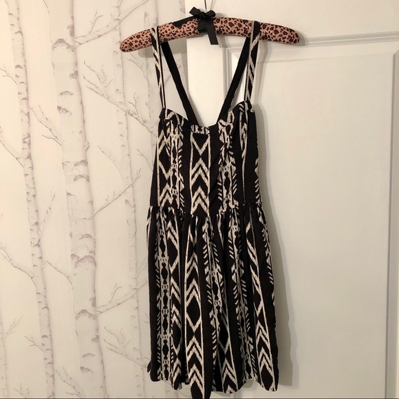 Abercrombie & Fitch Crossback Dress - Picture 1 of 4